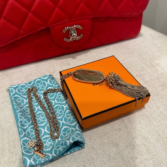 Kendra Scott Rayne necklace Rose gold and Brown mother of pearl - Picture 5 of 6